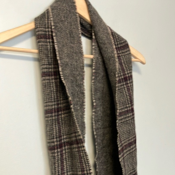 NWT Polo by Ralph Lauren Plaid Wool Scarf with Fringe - Picture 4 of 5